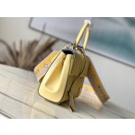 𝐋𝐎𝐔𝐈𝐒𝐕𝐔𝐈𝐓𝐓𝐎𝐍 M22617 This Cluny Mini Handbag